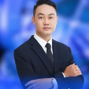 CEO Đình Khuyết